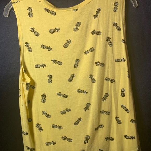 Shirt - Picture 2 of 2